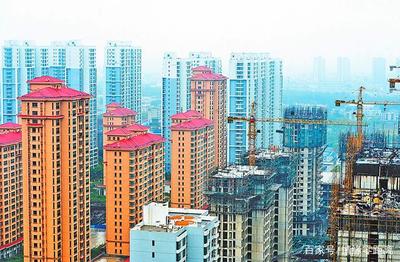 小工廠倒閉,大量農民工被迫返鄉,農民工陷入進退兩難的境地!